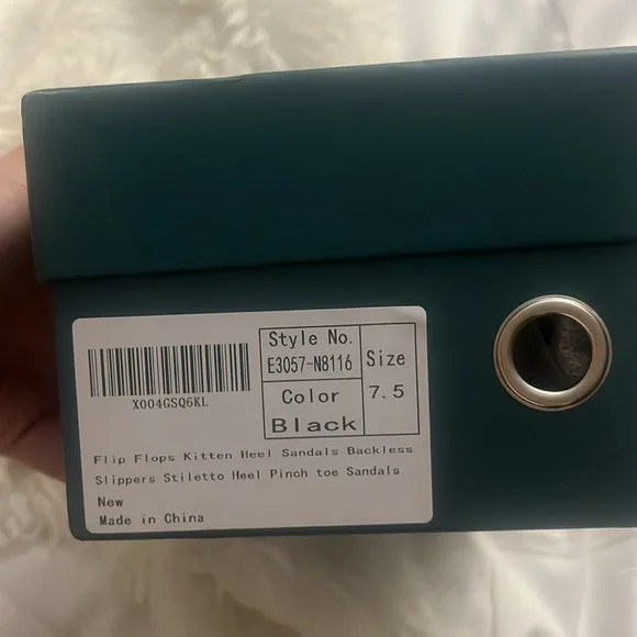 BNIB black kitten heels - Picture 4 of 4